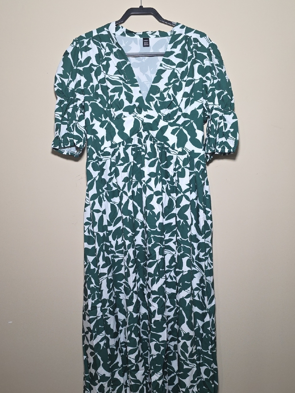 SHEIN Green and White Leaf-Print V-Neck Maxi Dress XXL NIB
